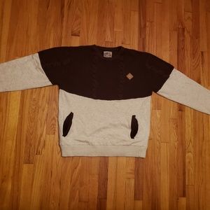 Born Fly knit sweater